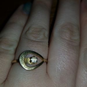 Gold ring with diamond